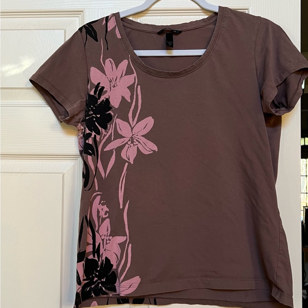 Woman’s Soma t shirt